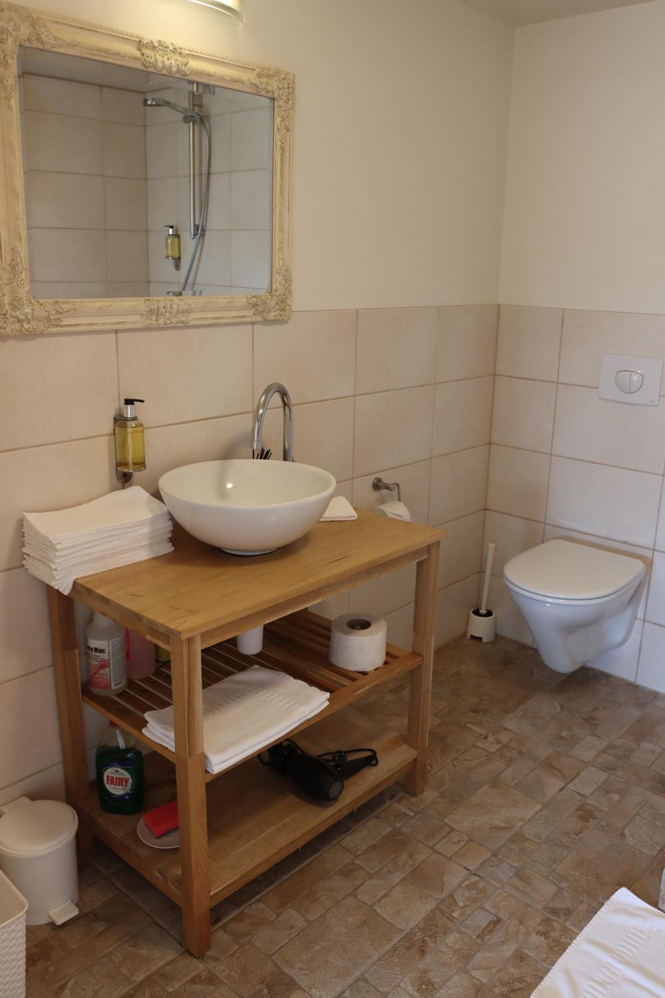 Guesthouse Dyngja Höfn Exteriör bild