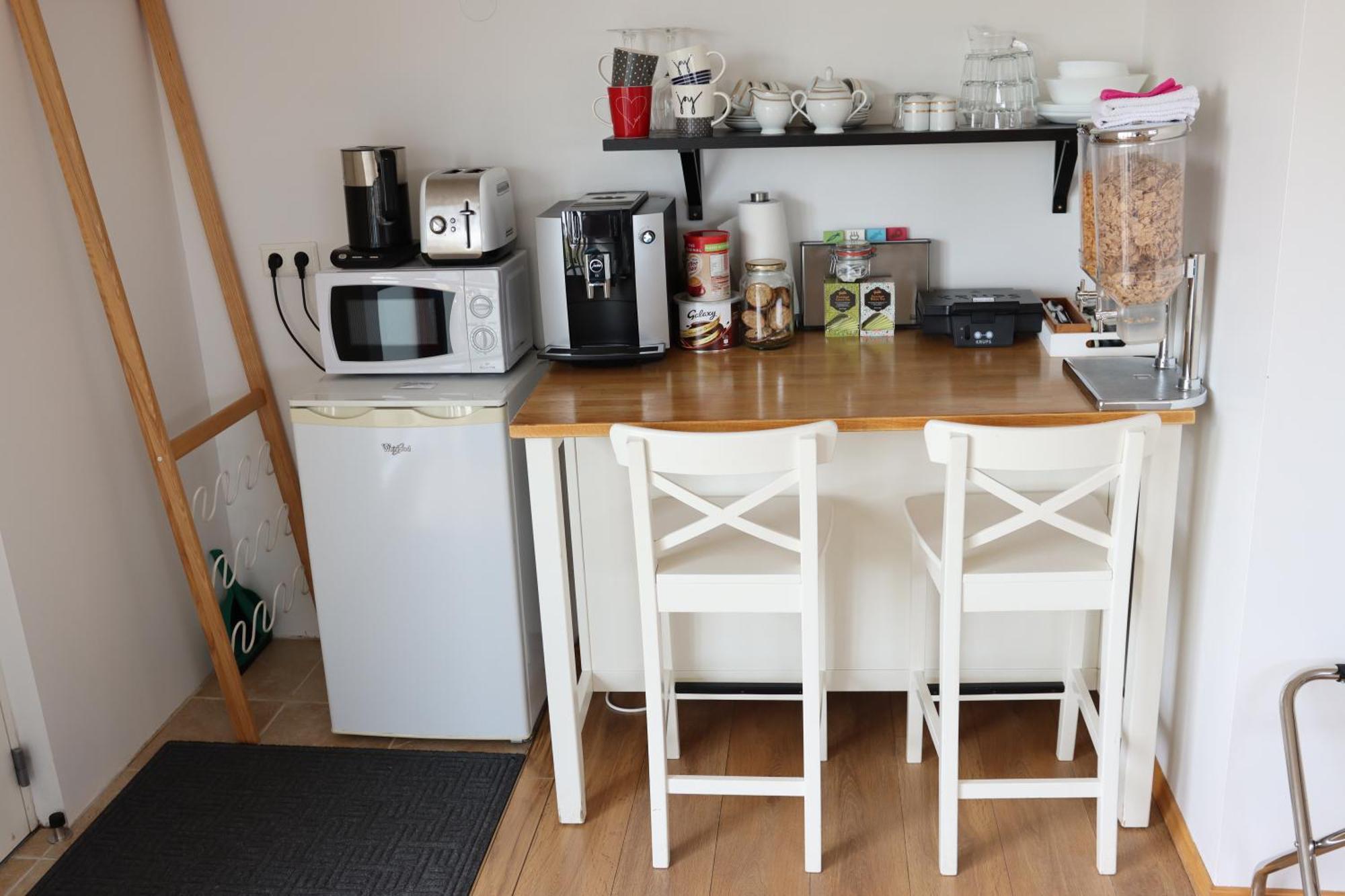 Guesthouse Dyngja Höfn Exteriör bild