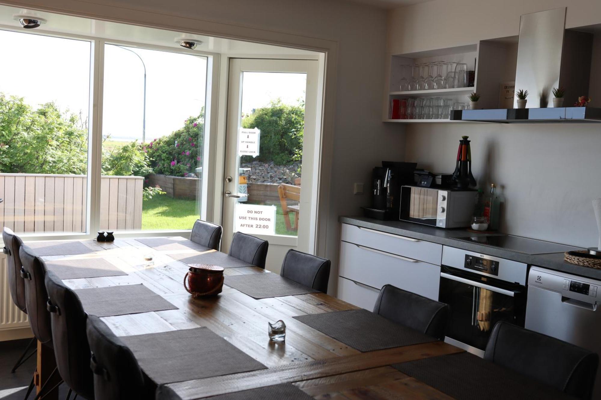 Guesthouse Dyngja Höfn Exteriör bild